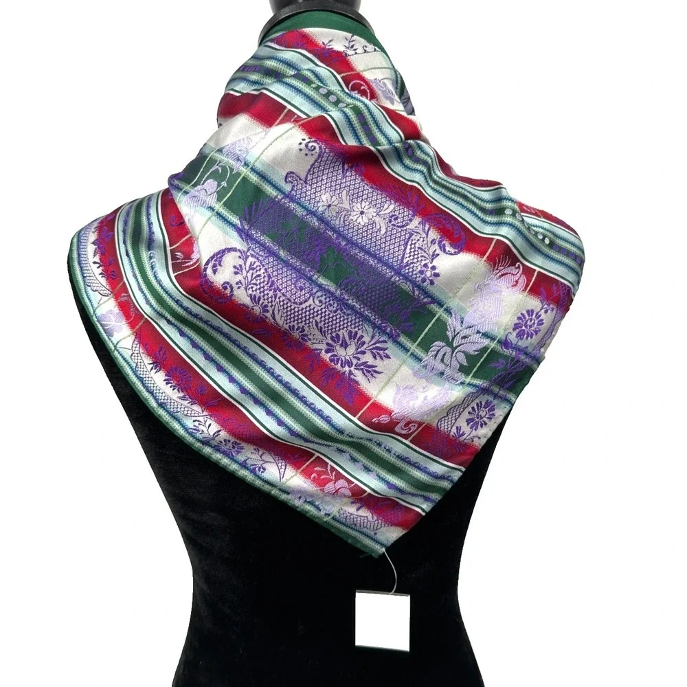 Gorsuch LTD Das Echte Bienentuch Womens Plum Mint‎ Lattice Square Silk Scarf